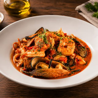 Family Style - Linguini Nero (Mild Spice)
