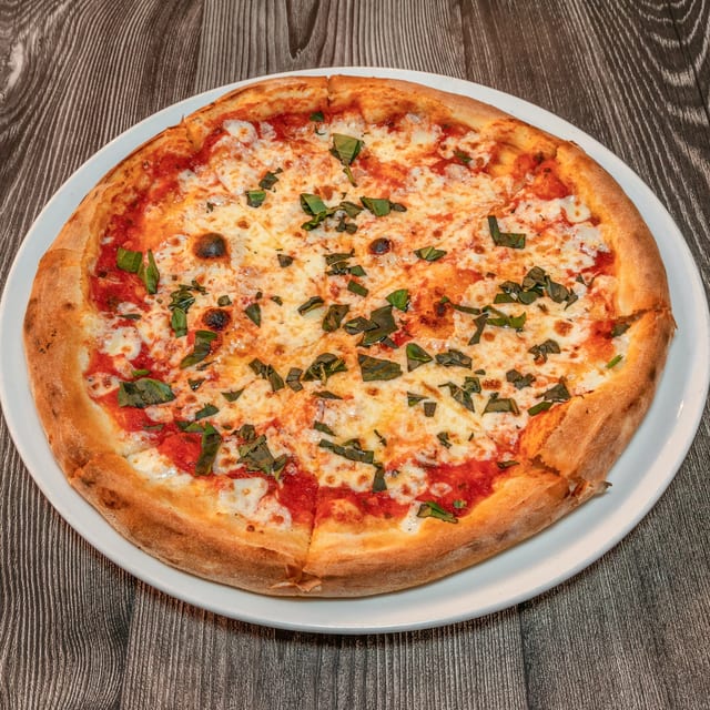 Margherita Pizza.
