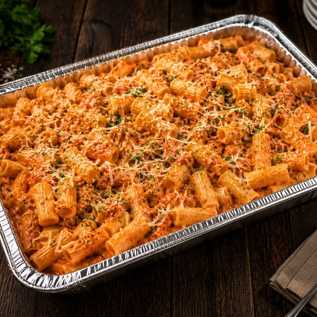 Family Size - Rigatoni Vodka (4-6 guests).
