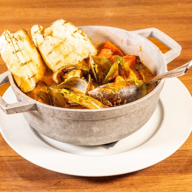 Cozze Marinara (Mussels).